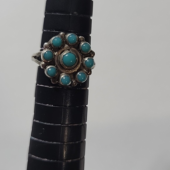 Sterling Silver Turquoise Cluster Ring - Blue - Picture 6 of 6